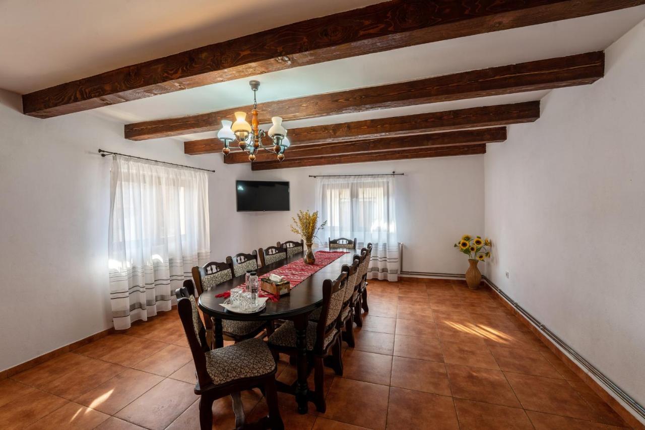 Casa Brutarului Crit酒店 外观 照片